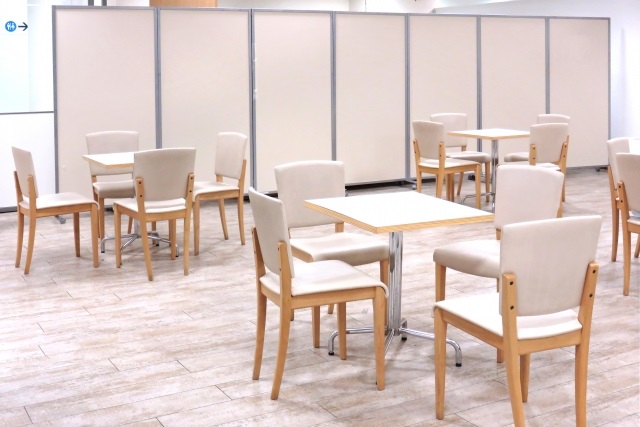 部屋のパーテーション